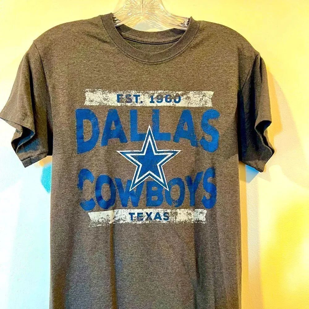 NFL Team Apparel Dallas Cowboys Football T-Shirt Est. 1960 Men’s Sz S Gray/Blue